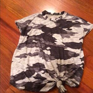 terez camo t-shirt